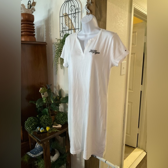 NWOT Tommy Hilfiger White Tee Dress - Picture 1 of 9
